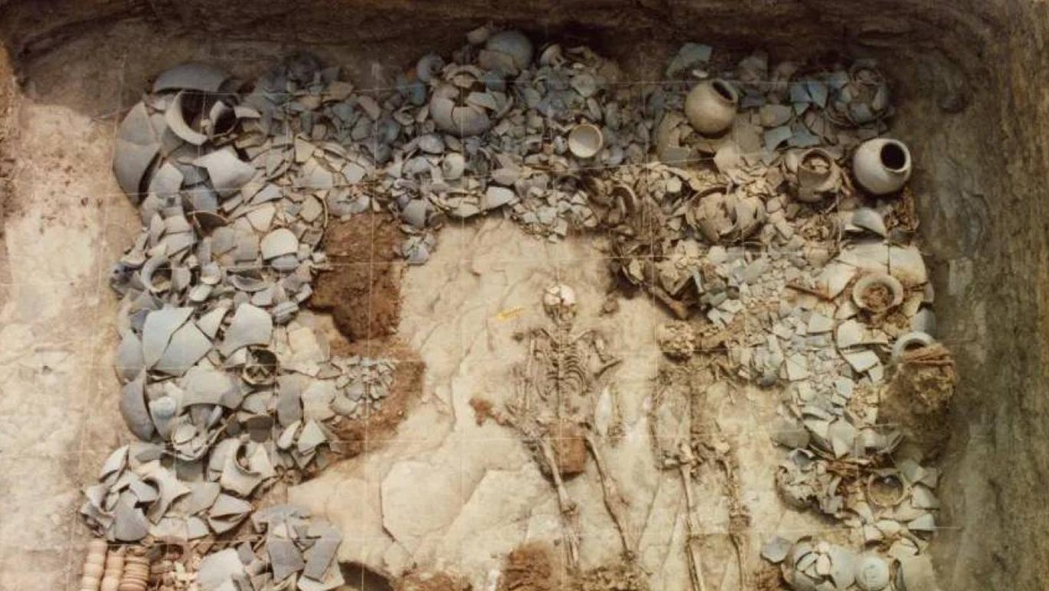 1500 yıllık iskeletler, Kore'de kurban edilen aileleri ortaya çıkardı
