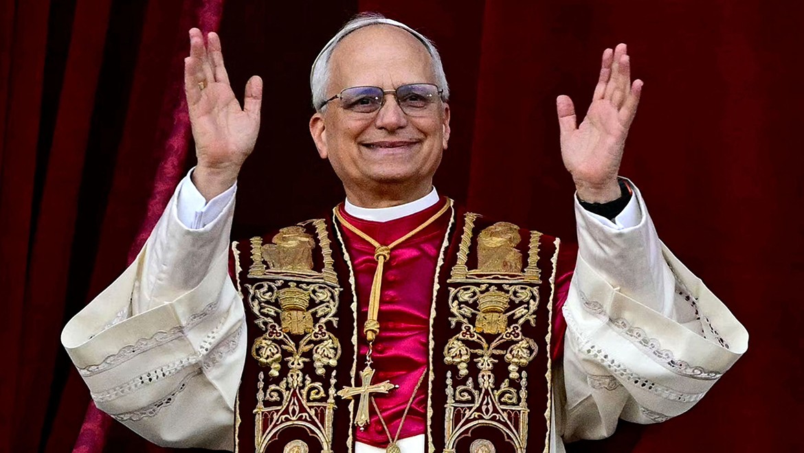 "Dünya bir avuç tiranın elinde yıkıma sürükleniyor"