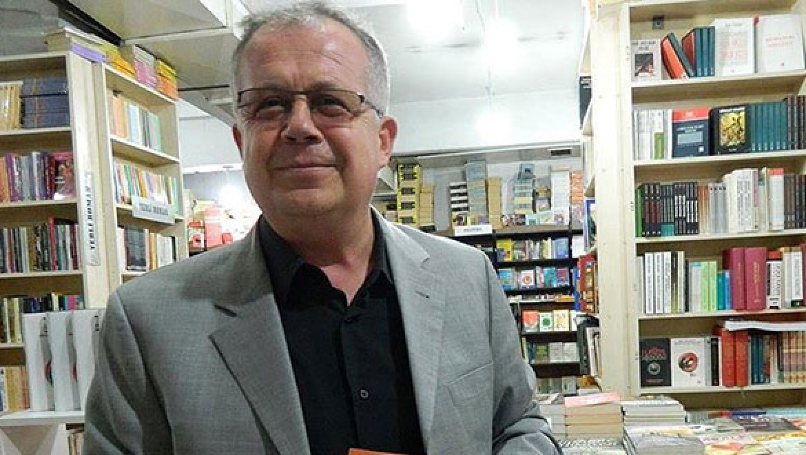 Psikolog Ali Orhan: "Her evli kişinin iki ailesi vardır…"