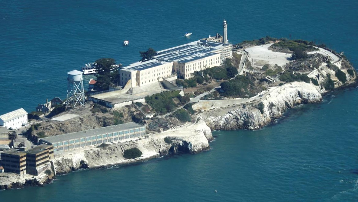Trump'ın yeniden hapishane yapmak istediği Alcatraz, ziyaretçilere kapandı