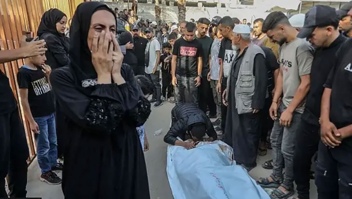 Kızılhaç Gazze'de 21 kişinin öldürüldüğünü açıkladı