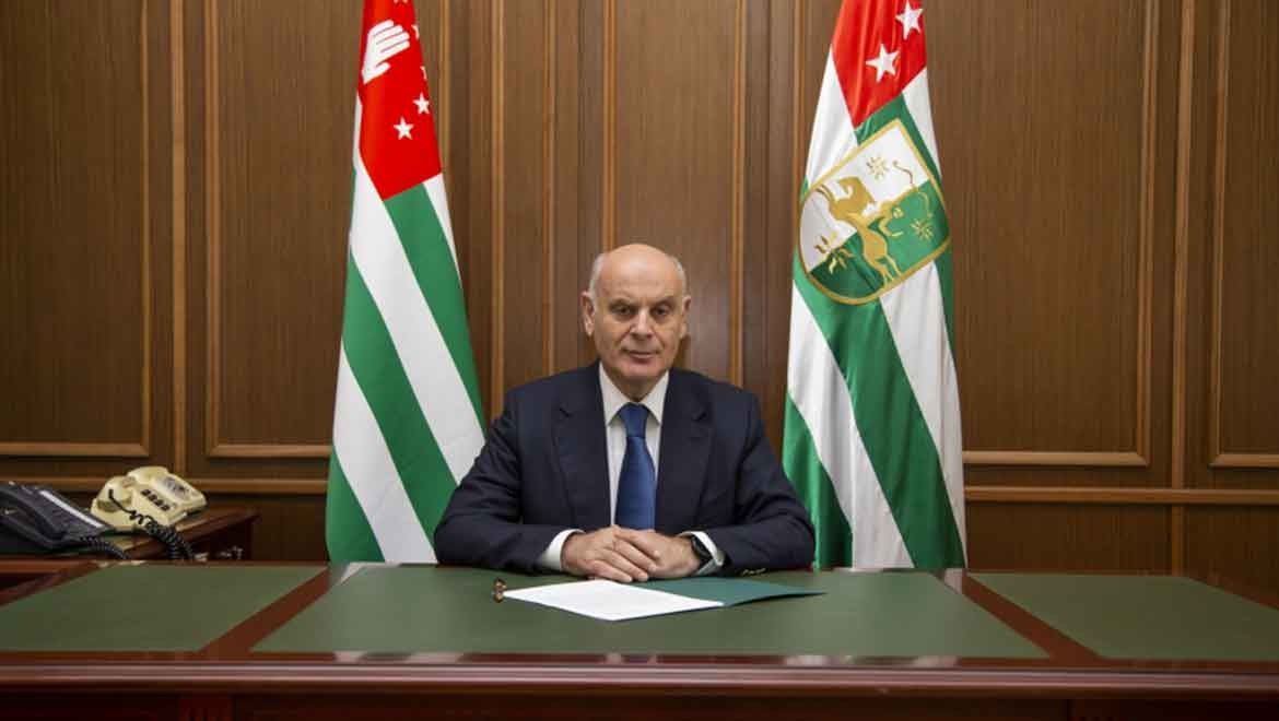 Abhazya Cumhurbaşkanı Bjania istifa etti