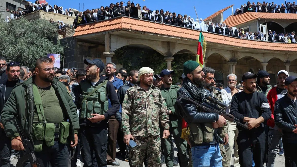 Dürziler hükümetin silahları teslim etme istiğiini reddetti