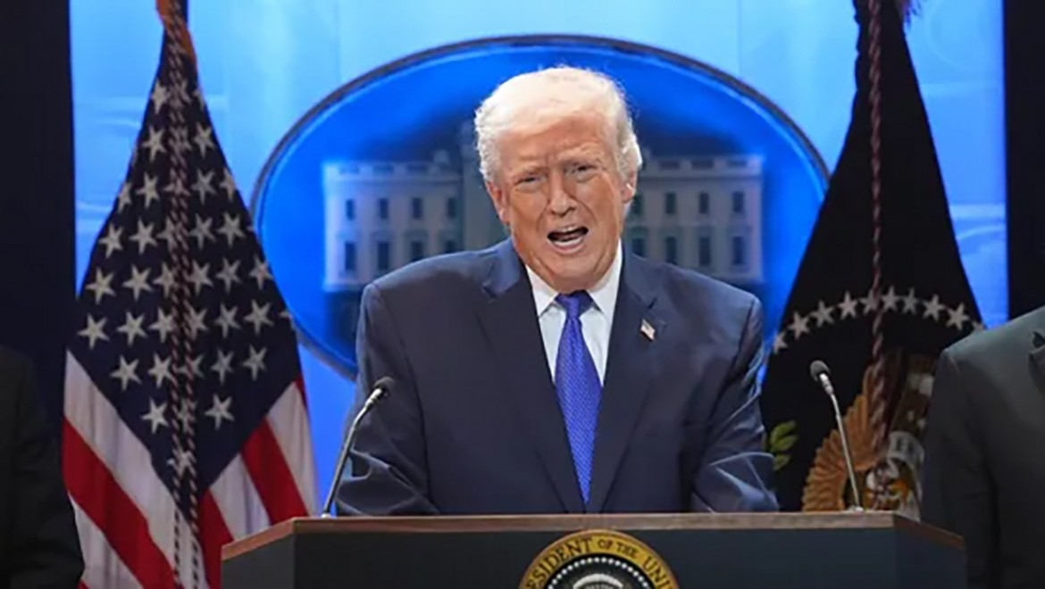 Mahkeme kararına rağmen yüzde 10'luk tarife kararı imzaladı