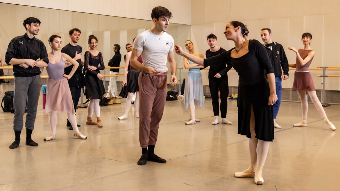 "Romeo ve Juliet" balesi AKM'de