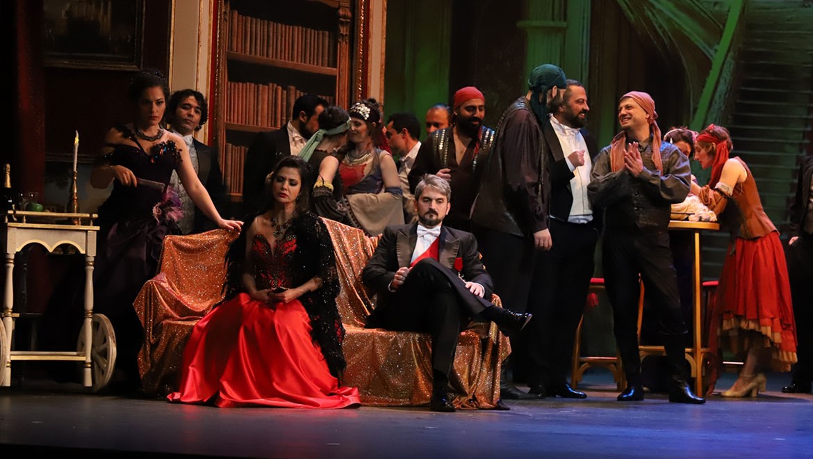 Samsun'da "La Traviata" operasını sahnelendi
