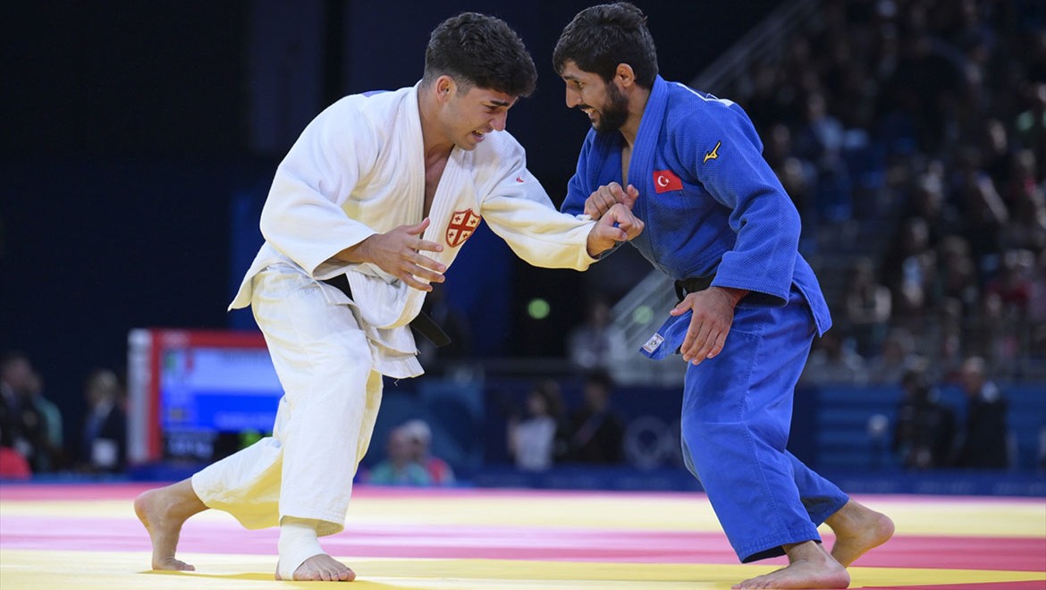 Judoda Salih Yıldız yarı finalde