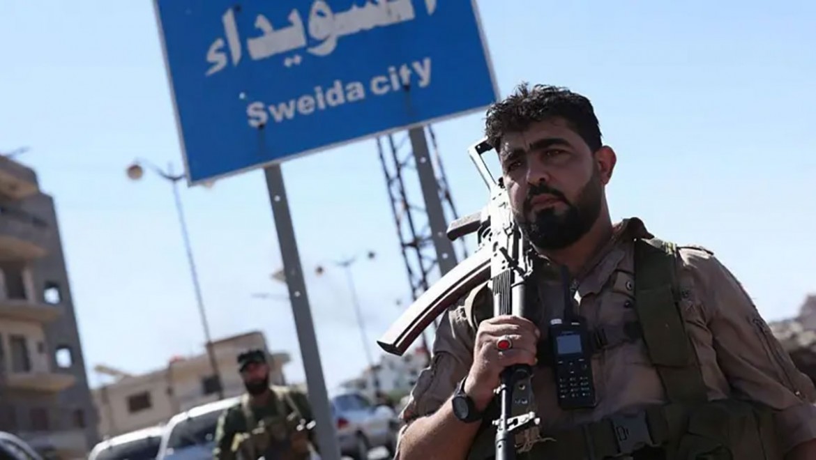 İsrail, Şam'daki Savunma Bakanlığı binasını vurdu