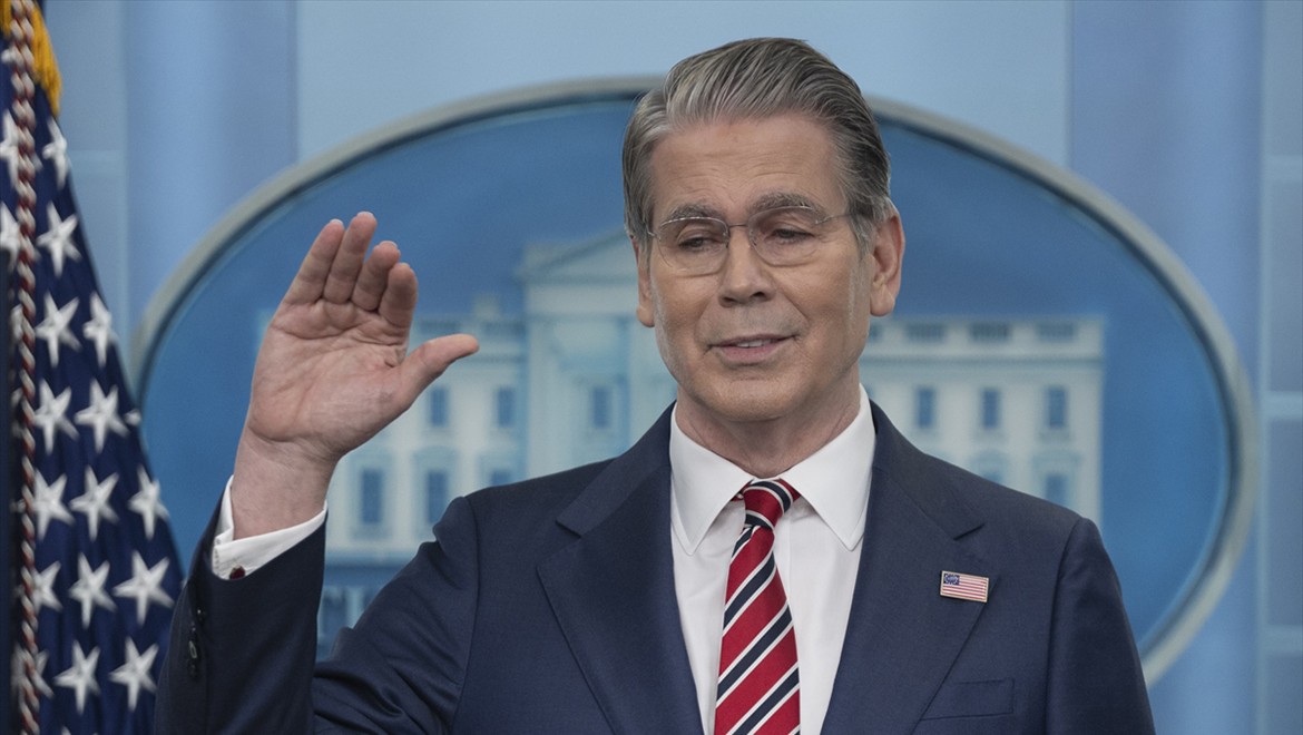 "Bessent'ten İran petrolü alanlara ikincil yaptırım uyarısı"