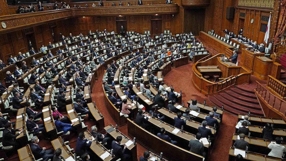 Japonya, yeni başbakanını 21 Ekim'de mecliste belirleyecek