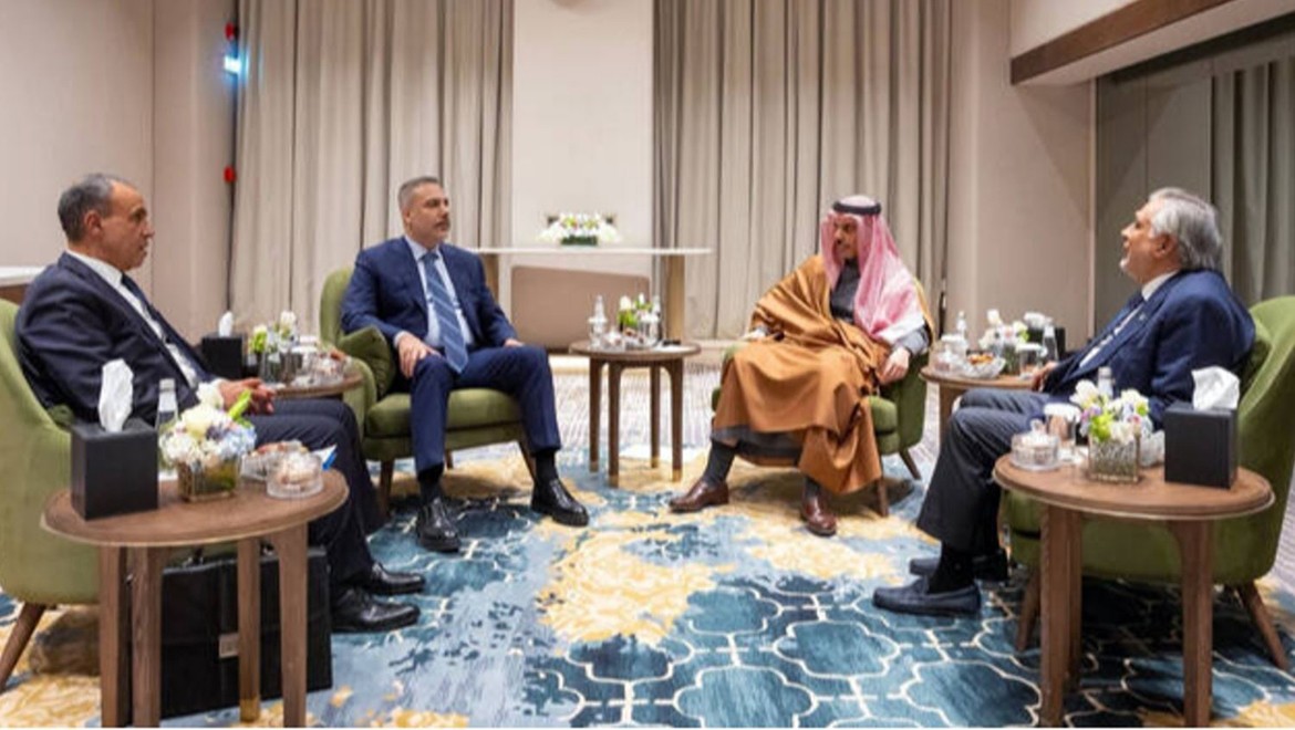 Türkiye, Mısır ve Pakistan, İran'ı müzakereye ikna için çabalıyor