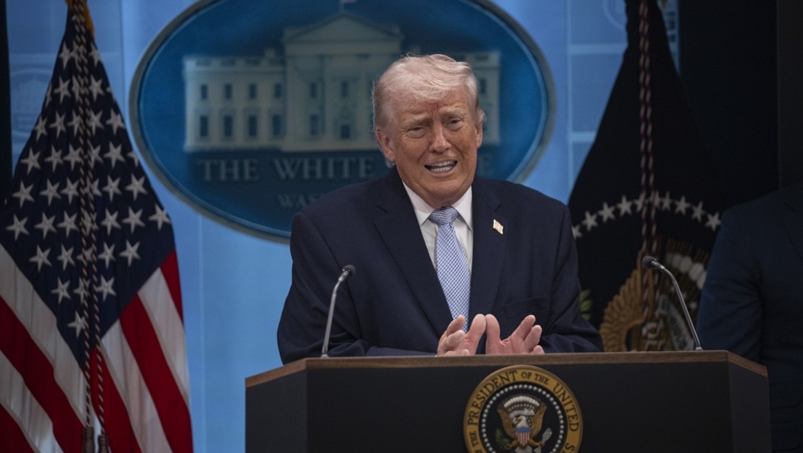 Trump yine tehdit etti: Hürmüz açılmazsa İran'ı vuracağız