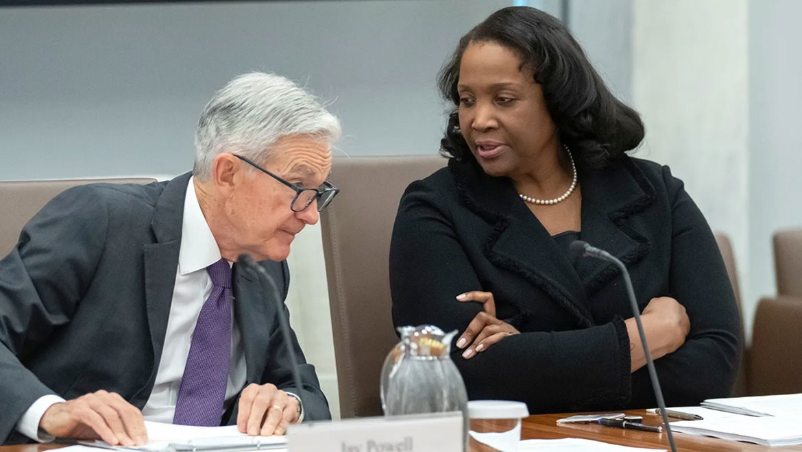 "Görevimden istifa etmeye niyetim yok"