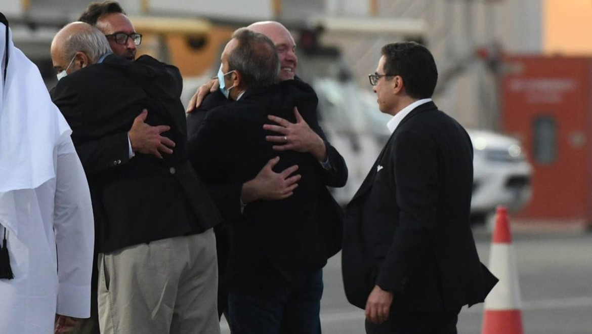 Vance, İran'dan ABD'li tutukluların serbest bırakılmasını isteyecek