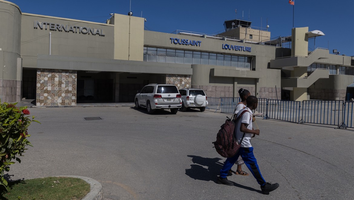 Haiti'de hava ulaşımı 16 gündür durma noktasında