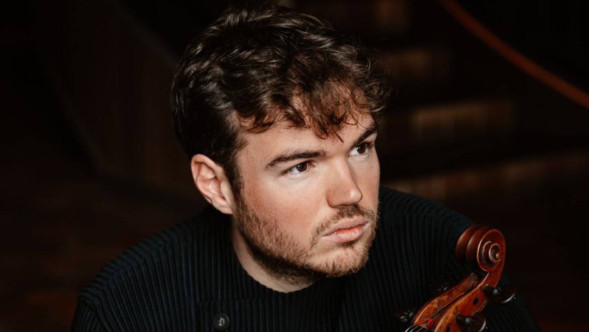 İngiliz viyola virtüözü Timoty Ridout İDSO sahnesinde