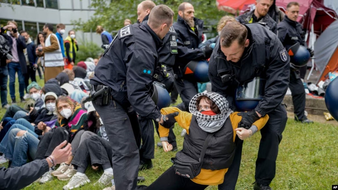 Almanya'da Filistin'e destek eylemine sert müdahale