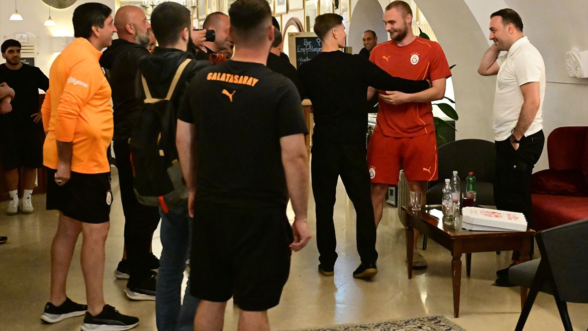 Jelert, Galatasaray'ın Avusturya kampına katıldı