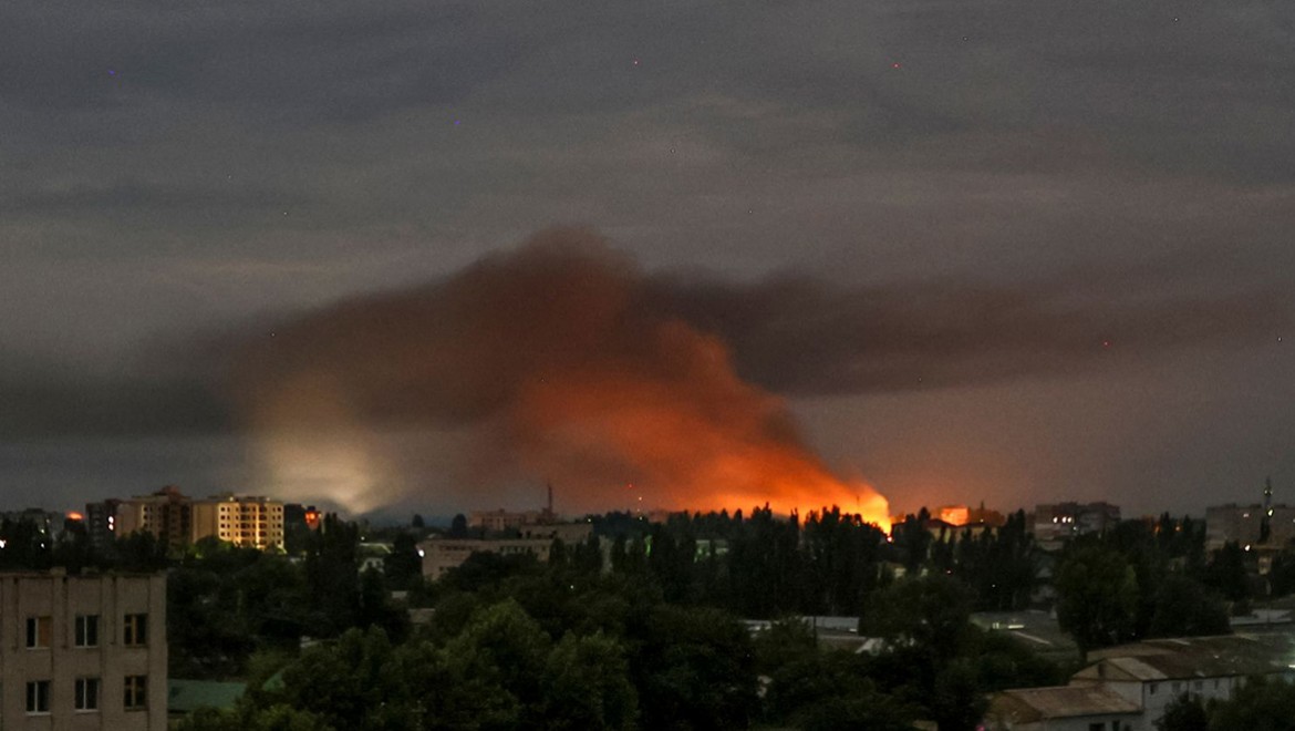 Rusya, Herson'da kafe bombaladı, 20 ölü
